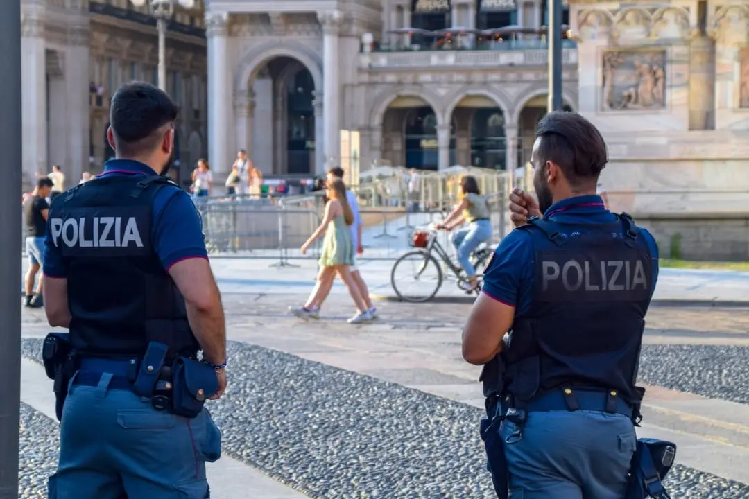 Policia