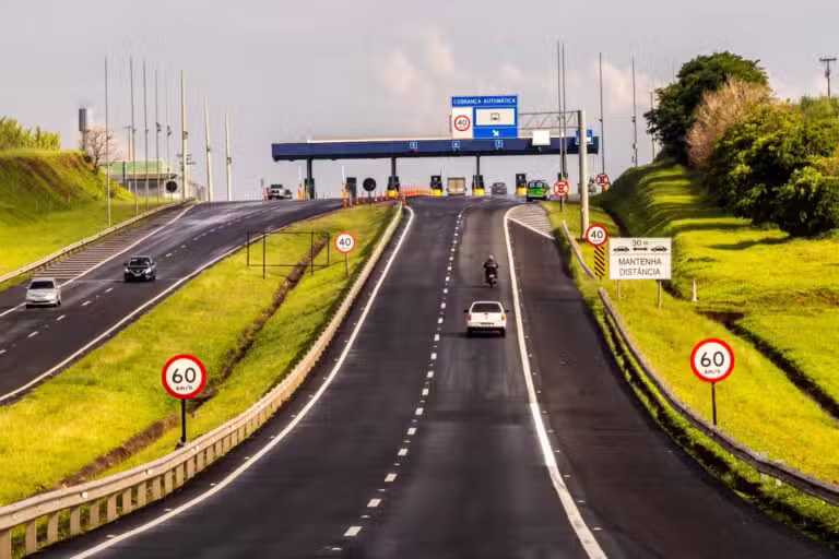 Rodovia, pedágio