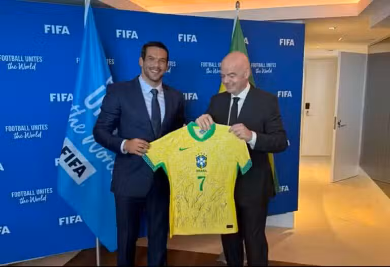 Samir Xaud e Gianni Infantino