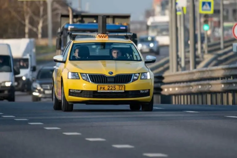 Trânsito Rússia, motoristas, carros