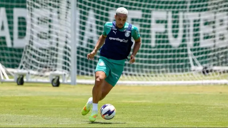 Vitor Roque