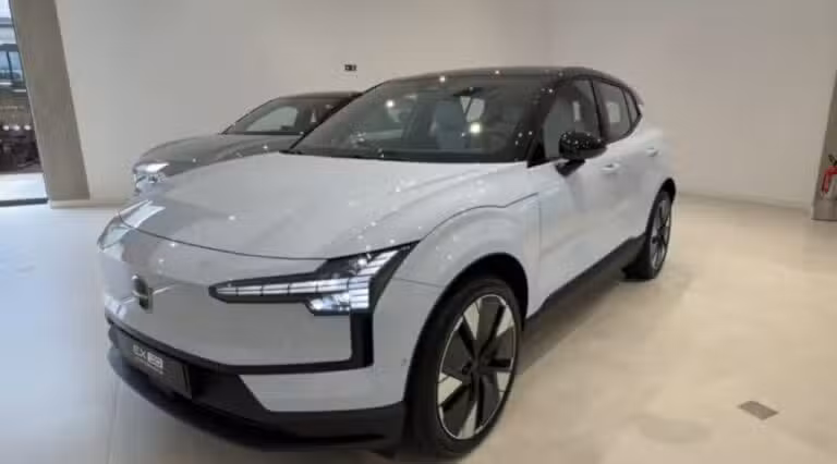 Volvo EX30