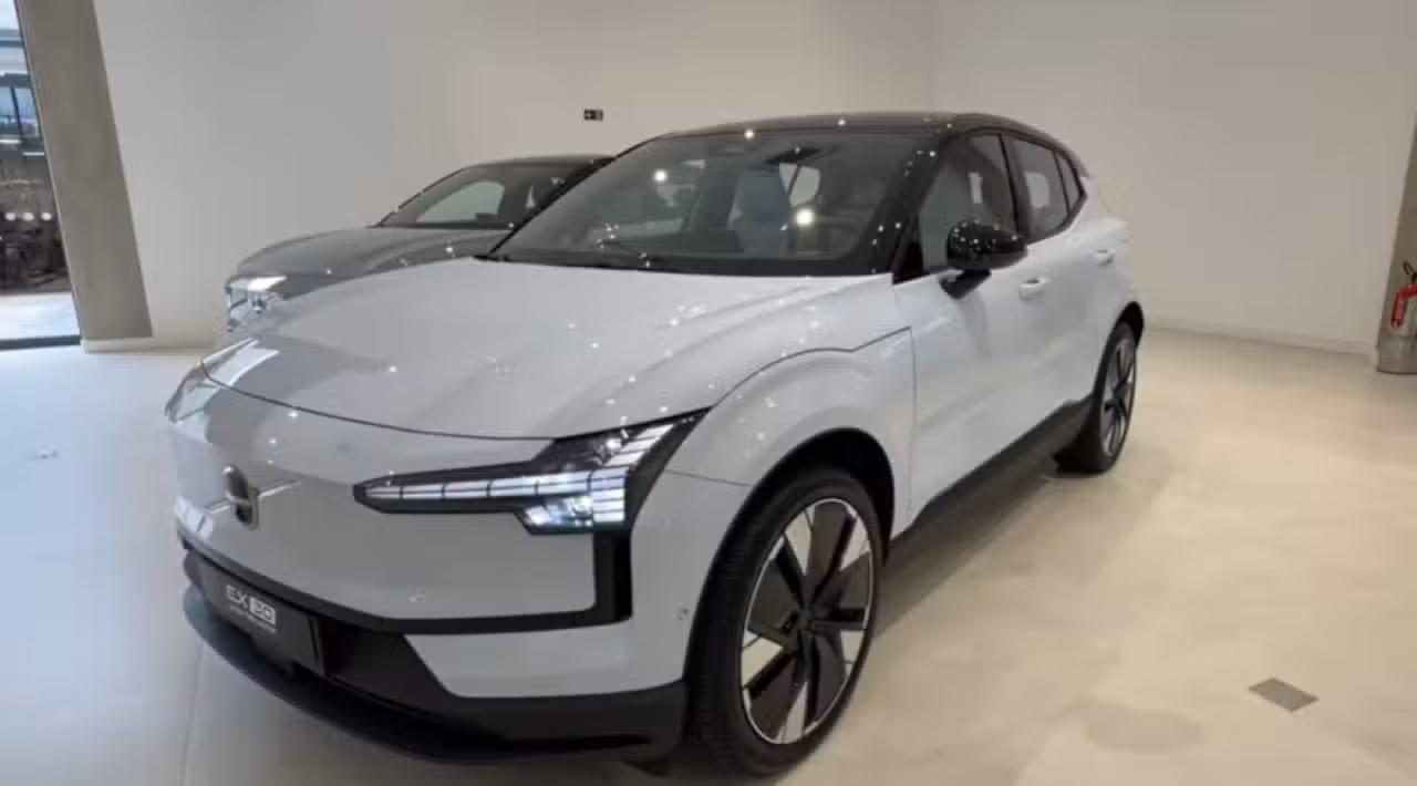 Volvo EX30