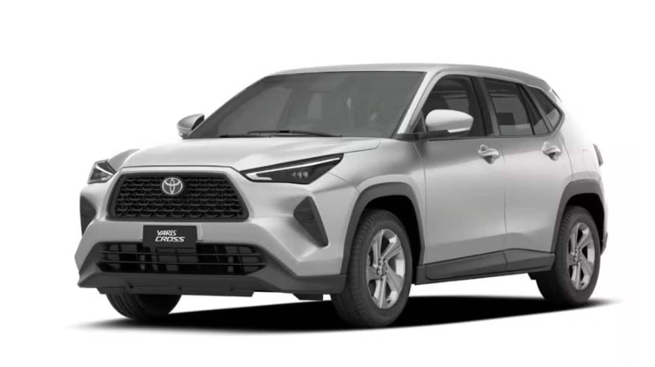 यारिस क्रॉस एक्सआर।