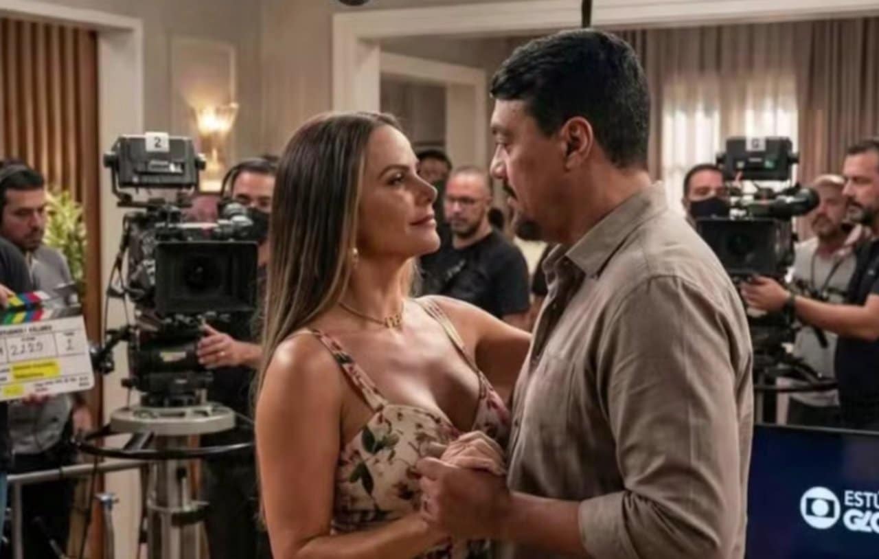 Belo e Viviane araujo em Três Graças