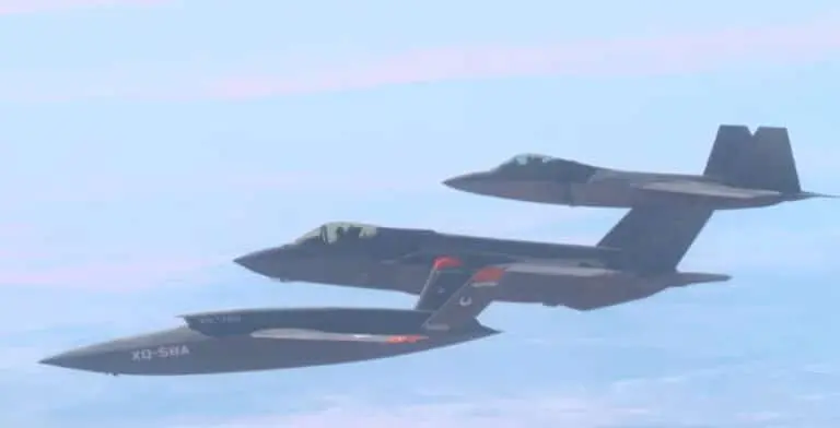 caças F-22 Raptor e F-35 Lightning