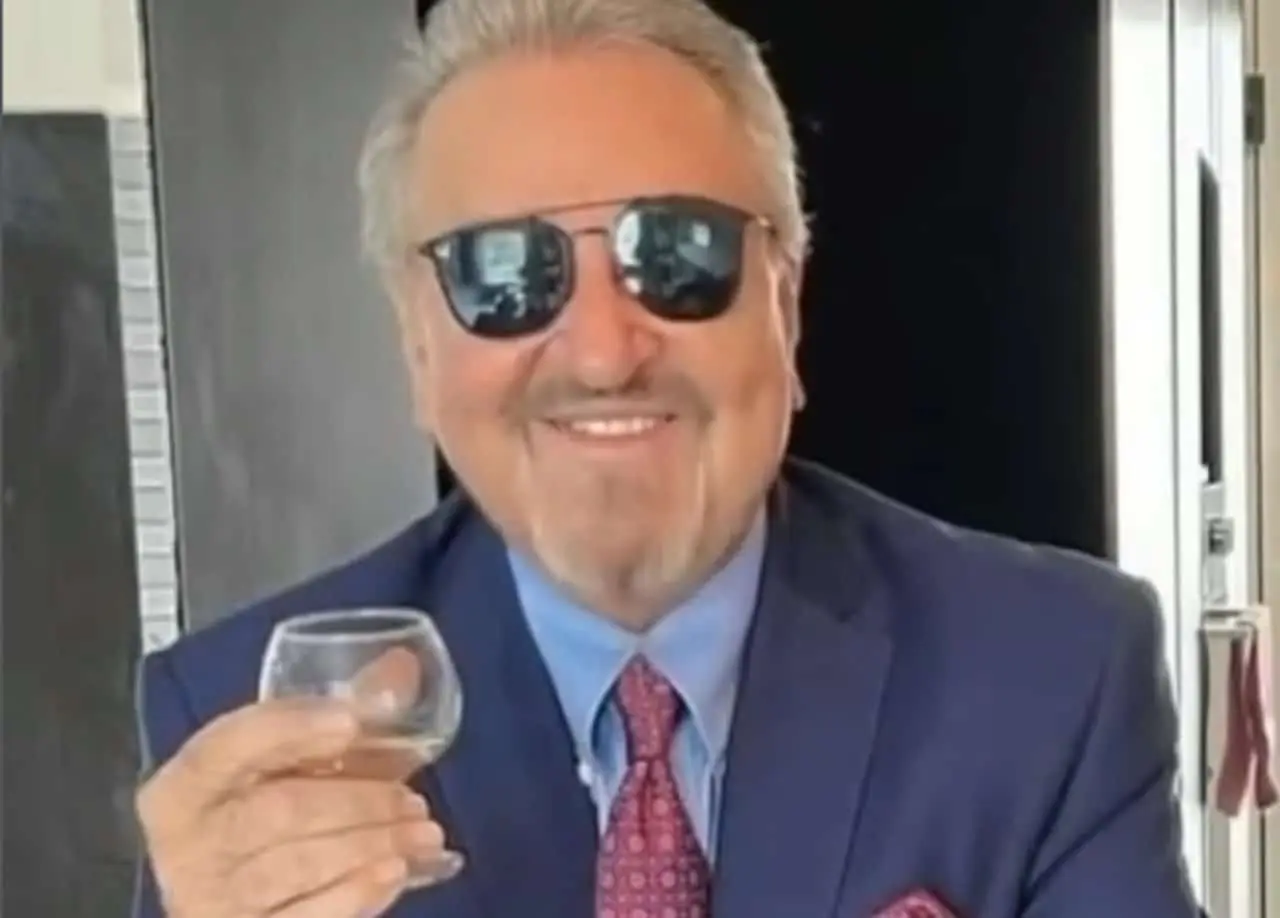 Carlos Villagrán - @carlos_kiko1