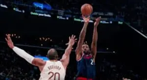 카와이 레너드가 LA 클리퍼스를 이끌고 NBA에서 골든스테이트 워리어스를 1점차로 꺾는 결정적인 승리를 거두었습니다.