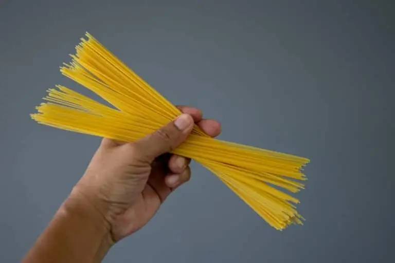espaguete , macarrão, massa