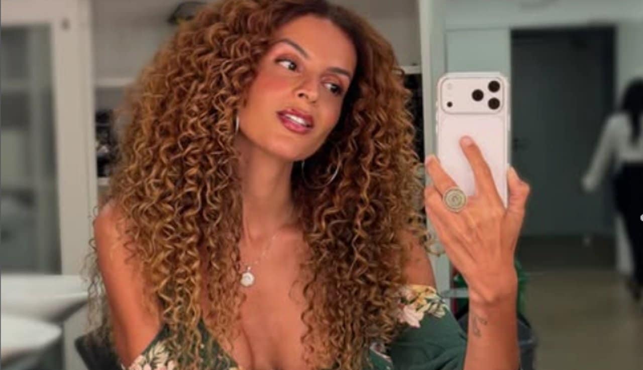 Gabriela Loran - @gabrielaloran
