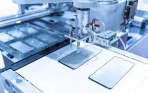 Samsung przygotowuje dla Galaxy S26 Ultra rewolucyjny ekran zapewniający niespotykaną dotychczas prywatność i odporność