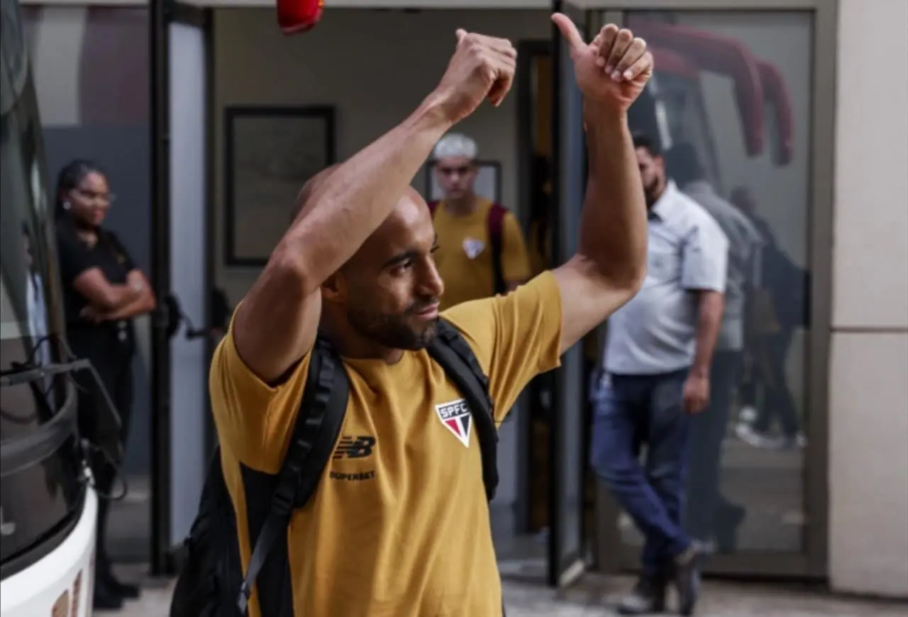 Lucas - Rubens Chiri / São Paulo FC