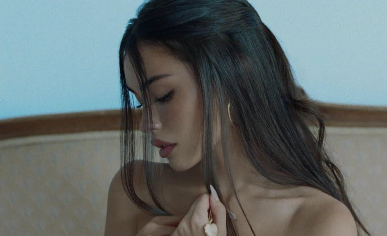 Madison Beer - @madisonbeer