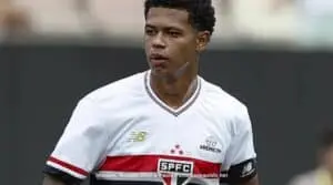 São Paulo em crise enfrenta poderoso Flamengo na tensa estreia do Brasileirão no Morumbis