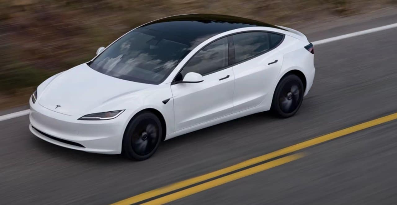 Tesla Model 3 - Divulgação/ Tesla