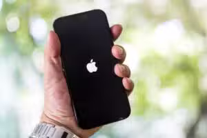 IPhone Air og line 17 fryser uden opladning; trådløs oplader løser fejlen