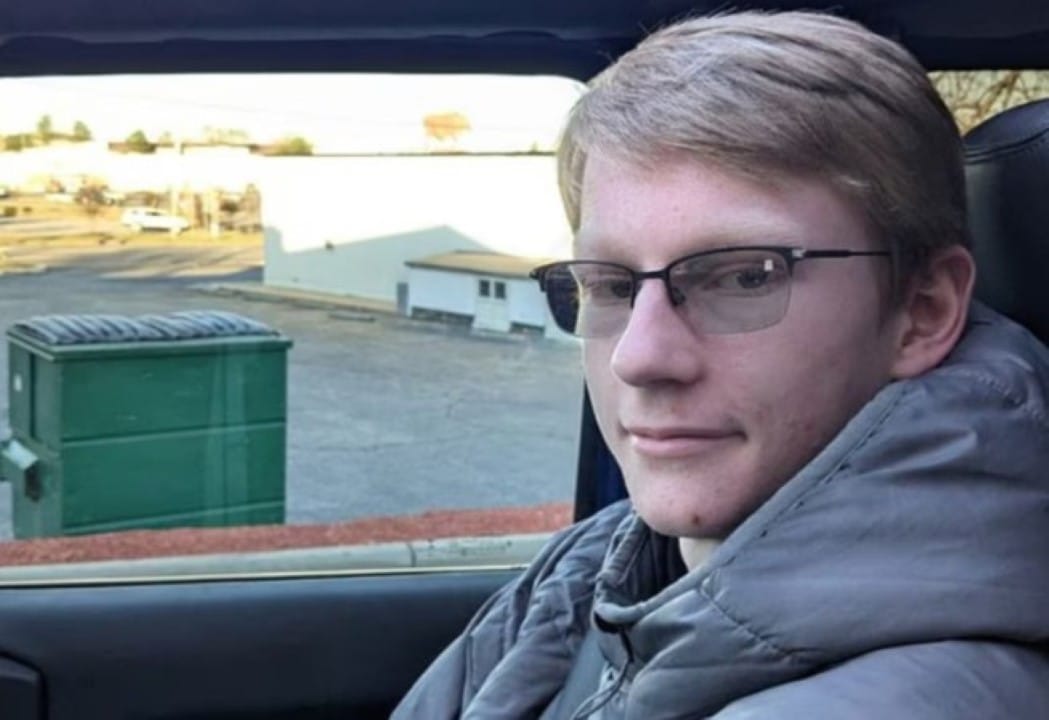 Austin Tucker Martin, de 21 anos, foi morto a tiros após invadir propriedade de Trump