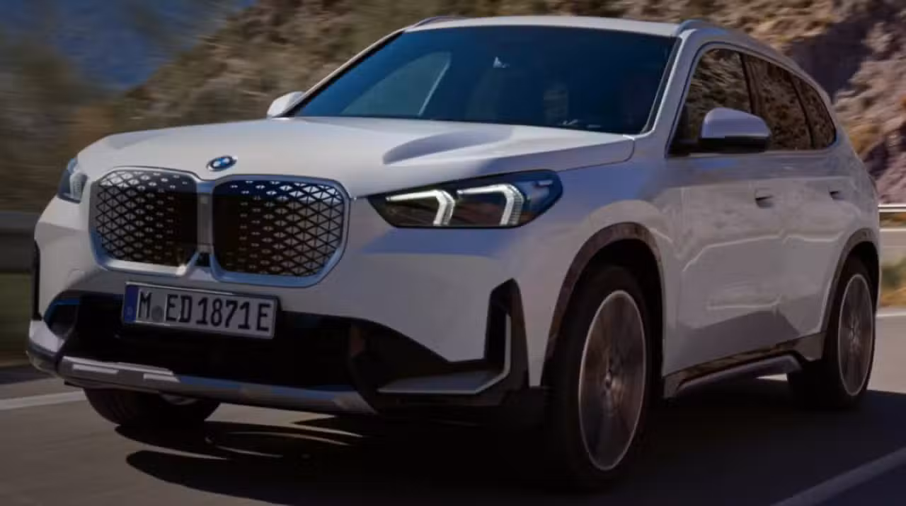 BMW iX3
