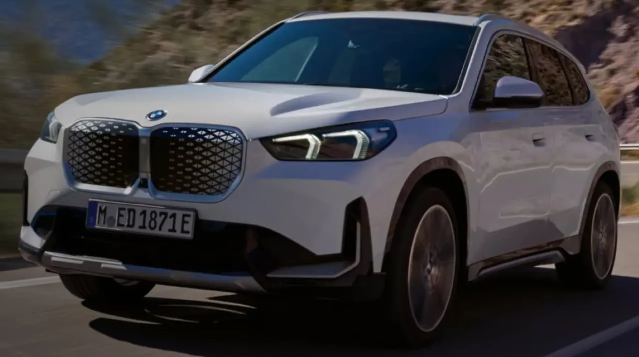 BMW iX3