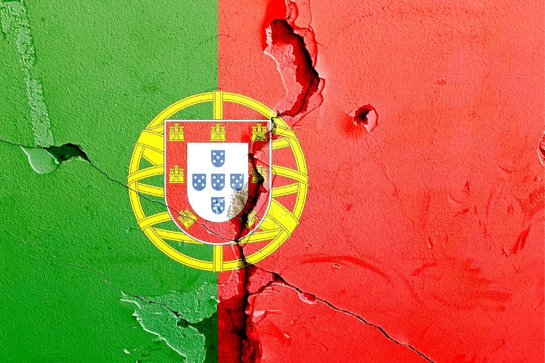 Bandeira de Portugal rachadura