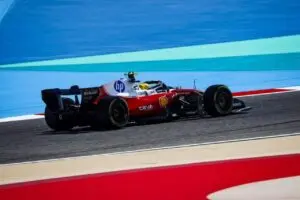 F1: Lewis Hamilton, 2026 araçlarının yavaşlığını eleştiriyor ve performansı Formula 2 kategorisiyle karşılaştırıyor