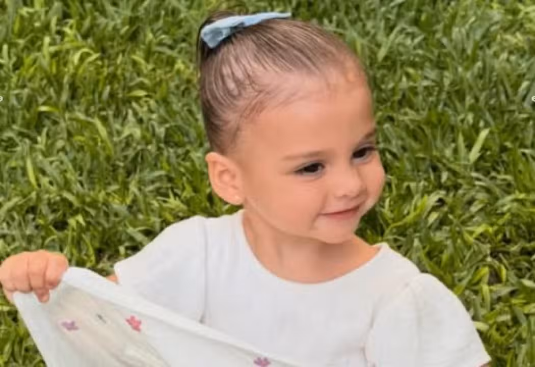 Helena, filha Neymar