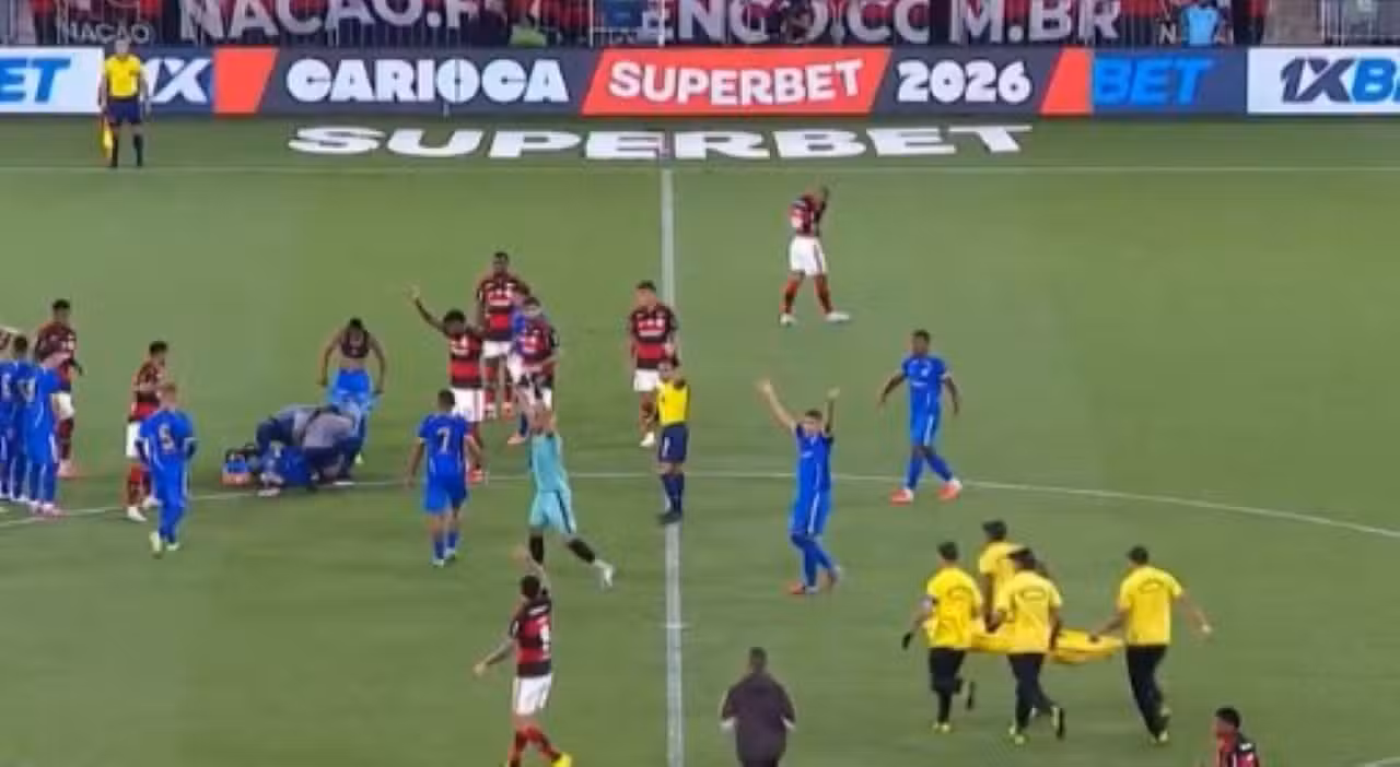 Jogador sofre convulsão flamengo x sampaio correa