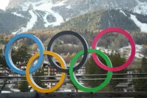 Sportivii brazilieni de schi fond depășesc lipsa zăpezii cu antrenamente intense pe asfalt