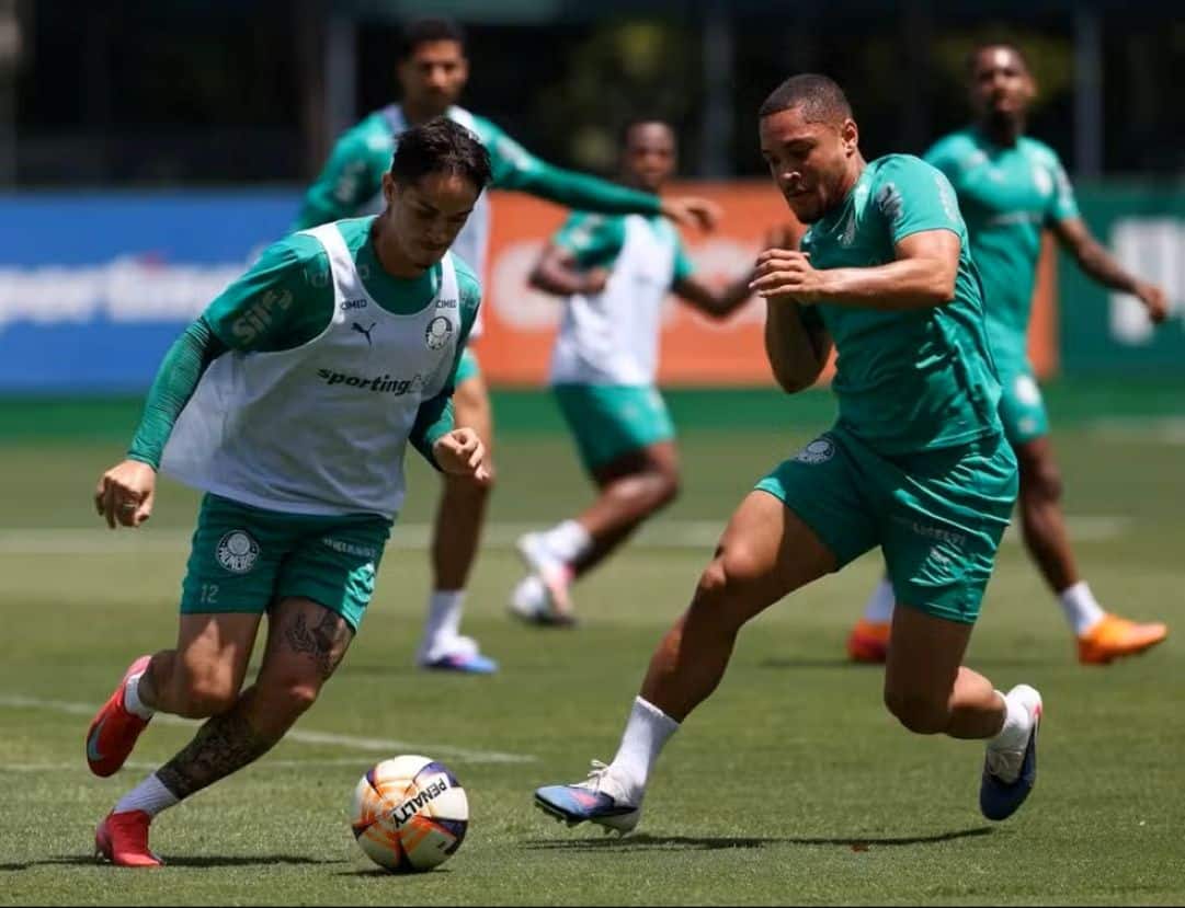 Khellven e Vitor Roque