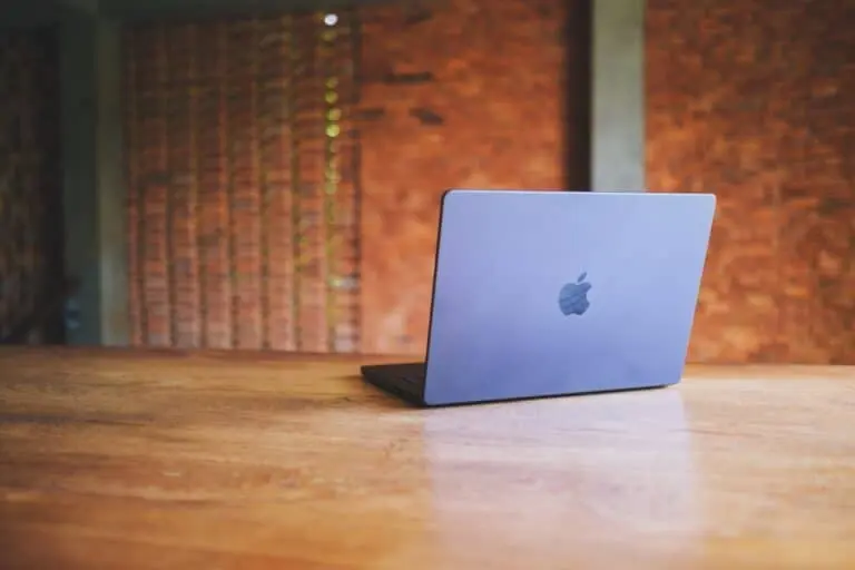 MacBook