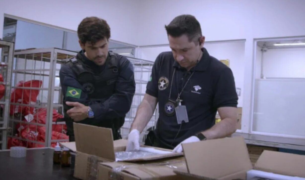 Área Restrita - Reprodução