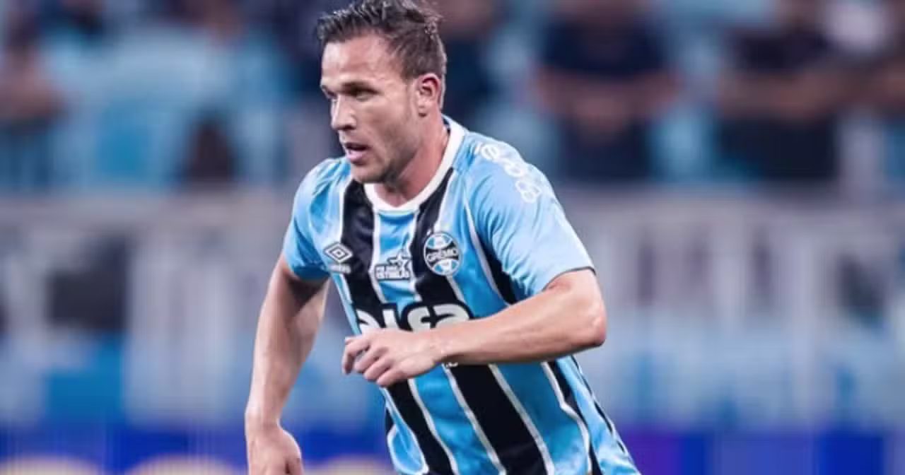 Arthur Melo - Instagram