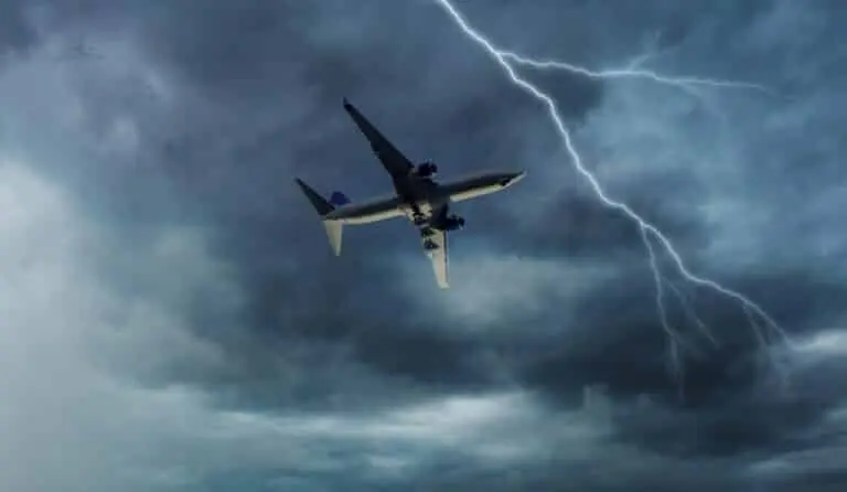 avião, turbulência