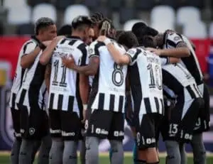 Botafogo divulga lista de relacionados para estreia na Libertadores com desfalques de Danilo e Arthur Cabral