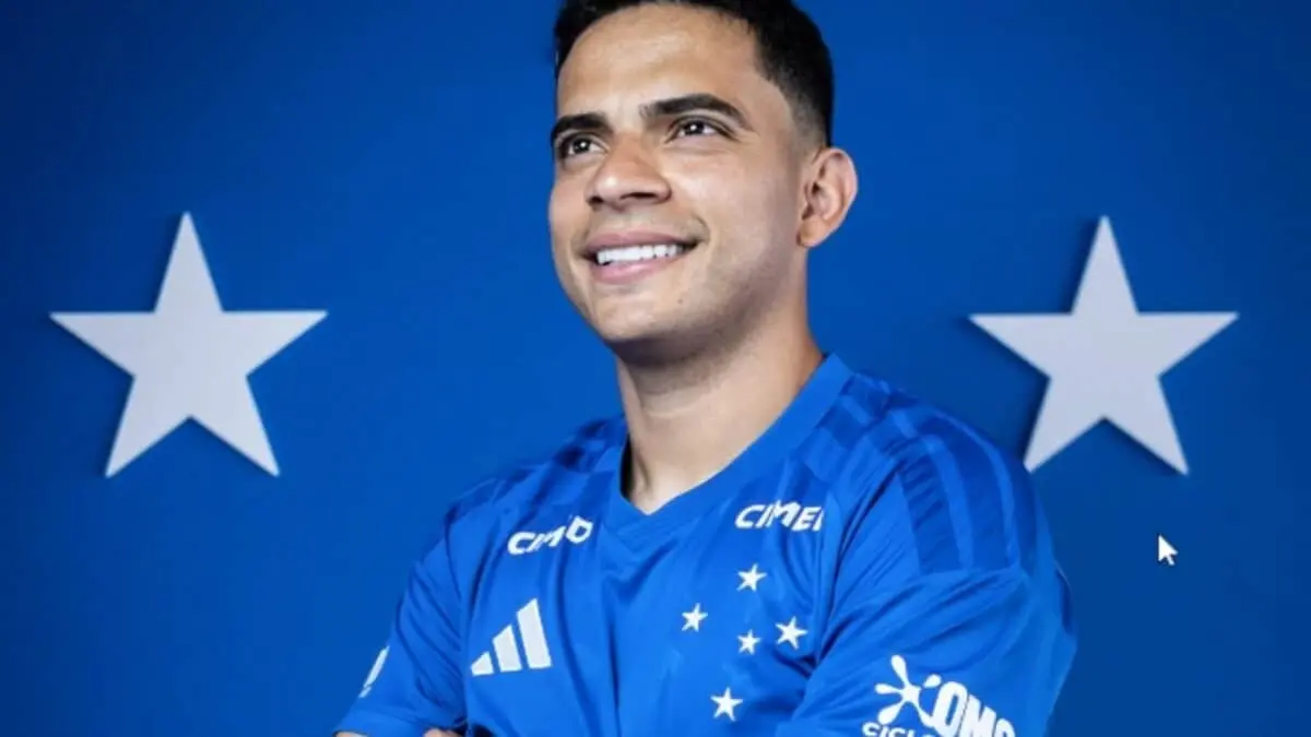 Bruno Rodrigues aproveita rebote e abre o placar em Corinthians x Cruzeiro pelo Brasileirão