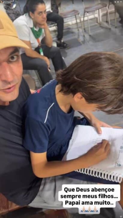 ex-prefeito atira em filhos