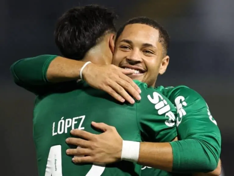 Flaco López e Vitor Roque - X.com/ Palmeiras