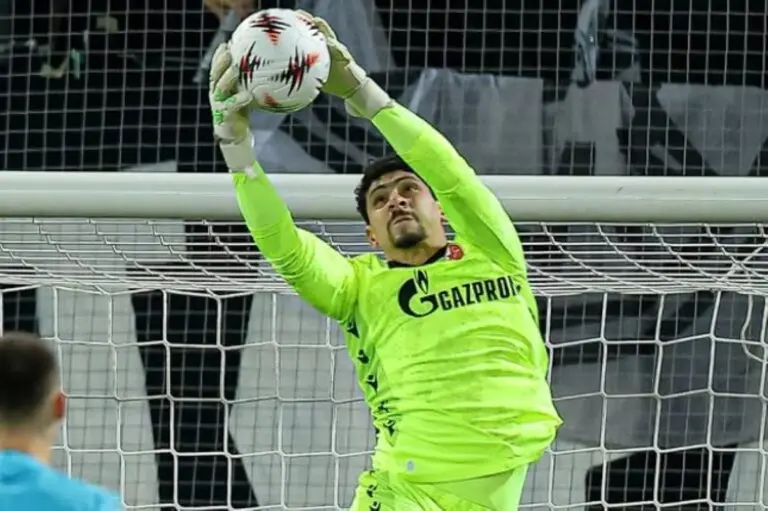goleiro Matheus Magalhães