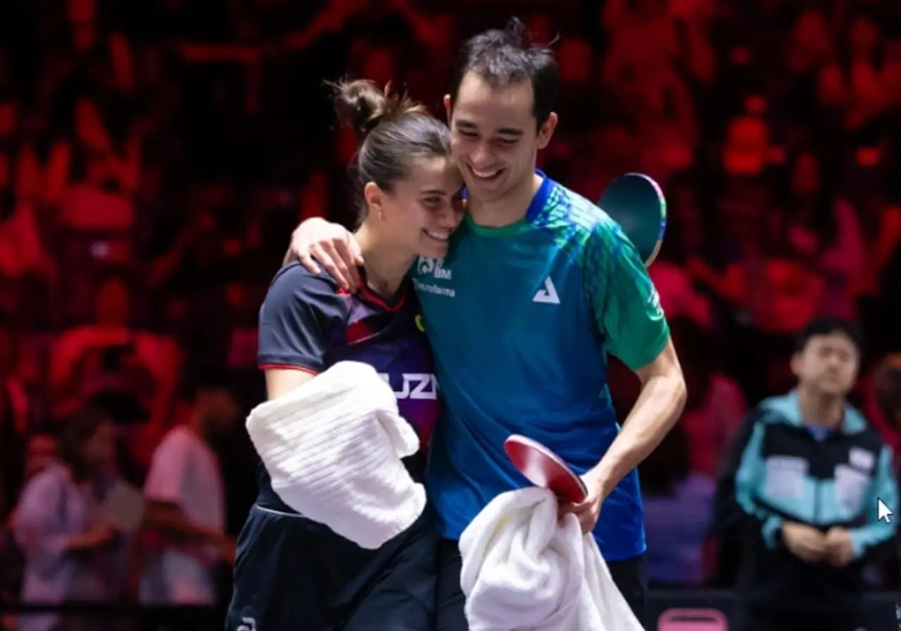 Hugo Calderano e Bruna Takahashi - X.com/ World Table Tennis