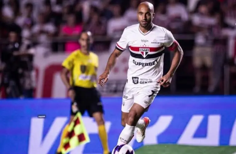 Lucas Moura - @lucasmoura7