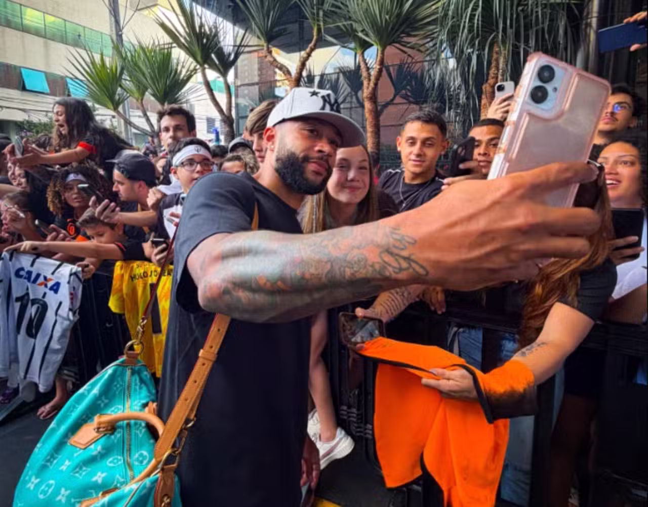Memphis Depay - Gustavo Vasco / Corinthians