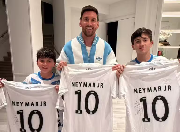 Messi - X.com/ Santos