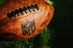 أبرز أحداث موسم جوائز NFL Honors حيث أدت الإصابات إلى زيادة الوعي بلعبة Super Bowl LX
