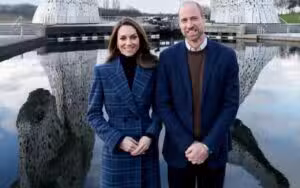 Kate e William apresentam novo integrante da família real