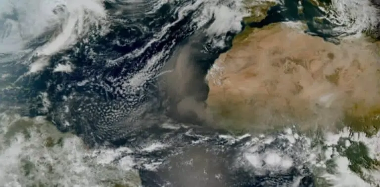 Saara atravessa o oceano - Xataka
