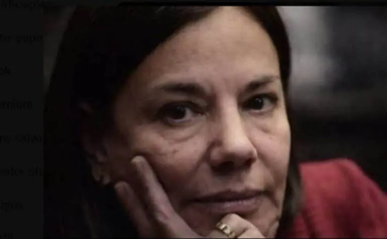 Sandra Mendoza - X