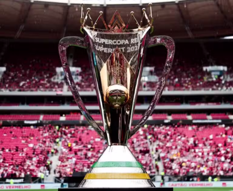 Troféu Supercopa - X.com/ Flamengo