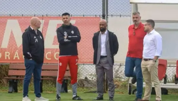 Alessandro Barcellos com Paulo Pezzolano e Fabinho Soldado