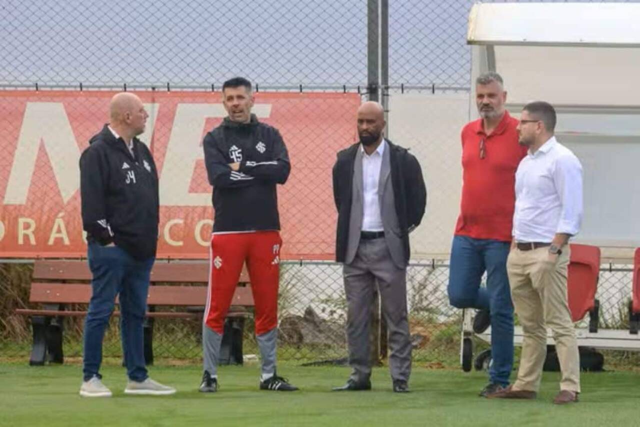 Alessandro Barcellos com Paulo Pezzolano e Fabinho Soldado