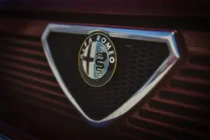限量版阿爾法羅密歐 Giulia 和 Stelvio Quadrifoglio Collezione 獨家抵達日本